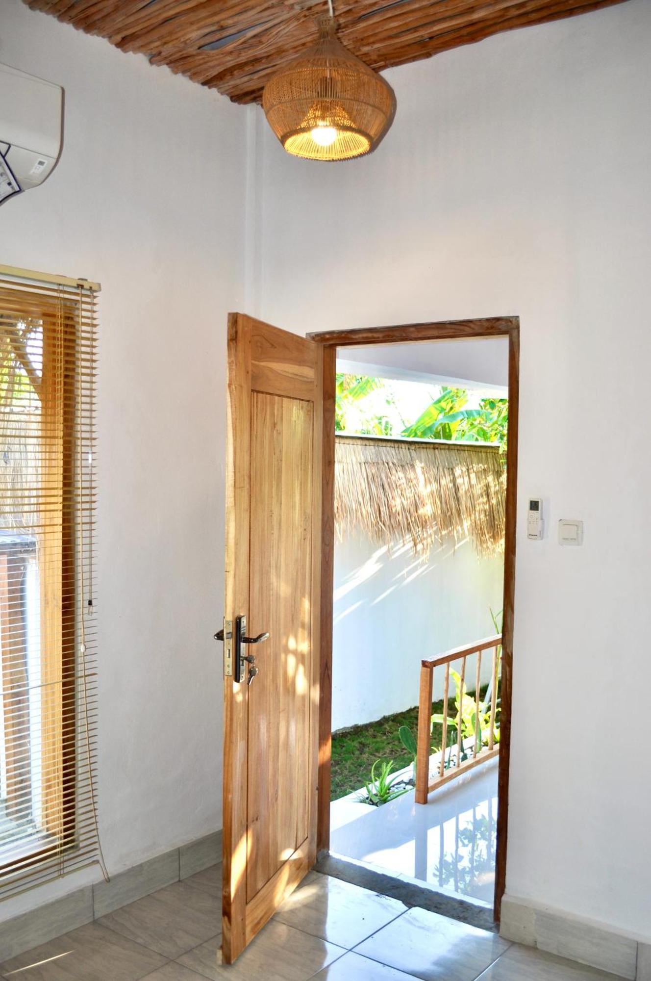 Ripbowl Guest House Selong Belanak Exterior foto