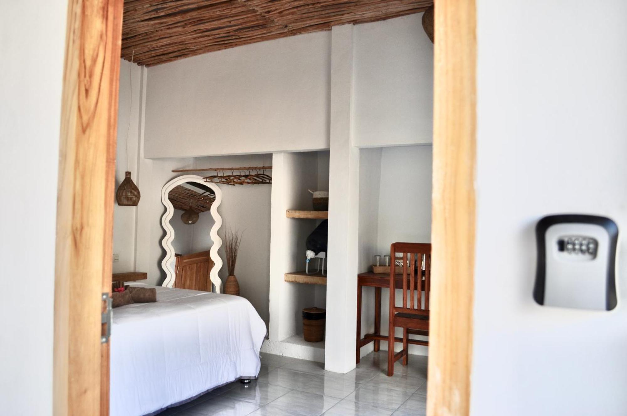 Ripbowl Guest House Selong Belanak Exterior foto